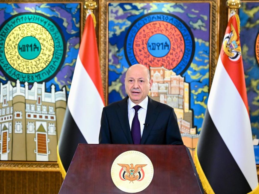 اليمن.. العليمي يصدر قرارات بتعيين قيادة جديدة لقوات درع الوطن