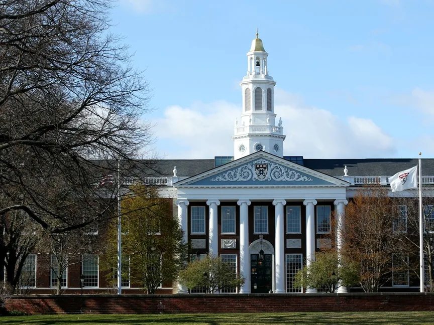 ترمب في مواجهة هارفارد.. معركة ضد النخب أم حملة لضبط الجامعات؟