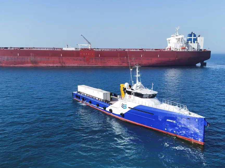 تضارب تصريحات إيران حول هرمز يثير الجدل بشأن المفاوضات