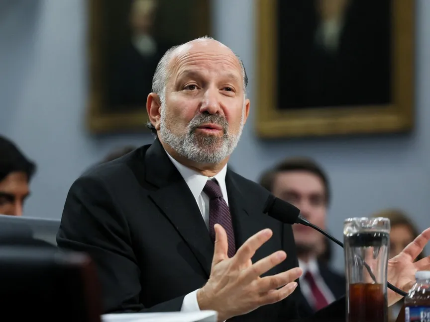 وزير التجارة الأميركي هوارد لوتنيك أمام جلسة استماع للجنة المخصصات بمجلس النواب حول طلب ميزانية الرئيس دونالد ترمب لوزارة التجارة، الولايات المتحدة. 5 يونيو 2025 - Reuters