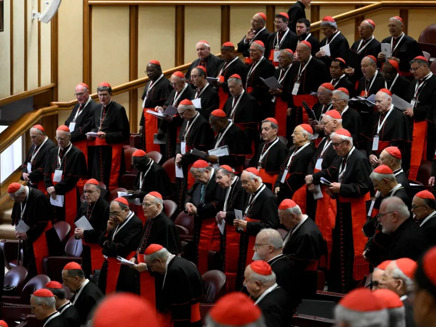 الفاتيكان يحدد موعد بدء المجمع المغلق لاختيار البابا الجديد