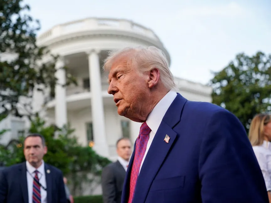 الرئيس الأميركي دونالد ترمب يحضر فعالية لأعضاء الكونجرس في البيت الأبيض بالعاصمة واشنطن. 12 يونيو 2025 - REUTERS