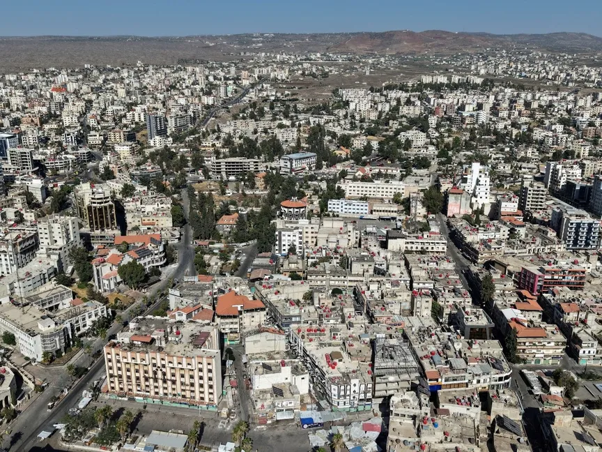 صورة جوية لمدينة السويداء ذات الأغلبية الدرزية في جنوب سوريا. 25 يوليو 2025 - REUTERS