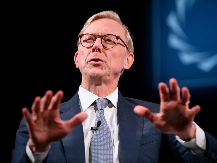 براين هوك لـ"الشرق الأوسط": إدارة بايدن تلعب وفق "قواعد إيران"