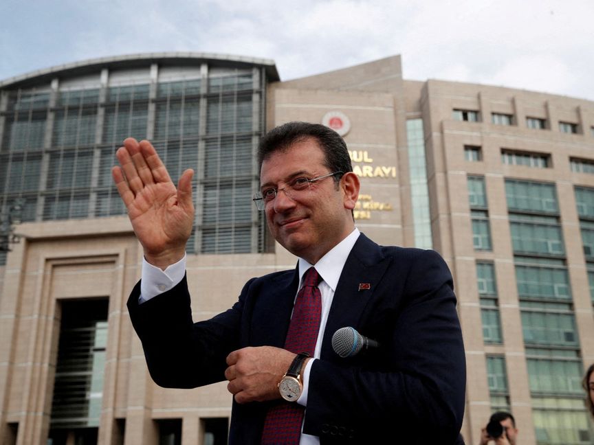 رئيس بلدية إسطنبول "المسجون": على أردوغان الدعوة لانتخابات مبكرة