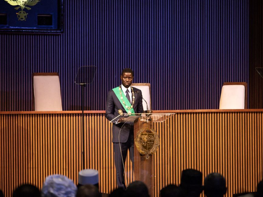 السنغال.. "اليساري" باسيرو فاي يؤدي اليمين كأصغر رئيس للبلاد