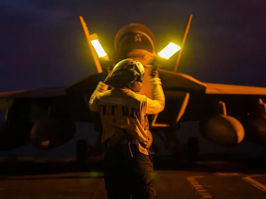 حرب إيران.. تعزيزات عسكرية أميركية كبيرة