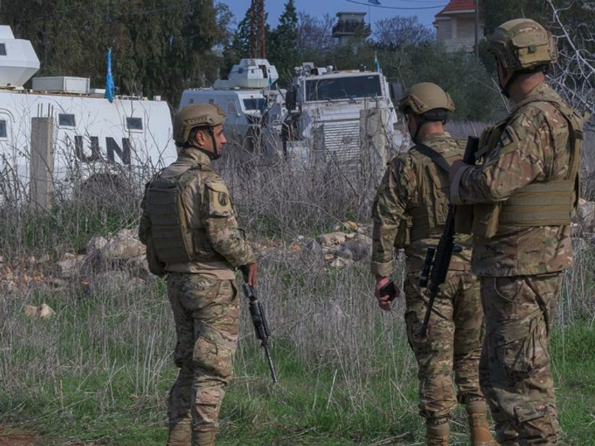 لبنان يتمسك بلجنة مراقبة وقف النار مع إسرائيل وسط مخاوف من تجميد عملها