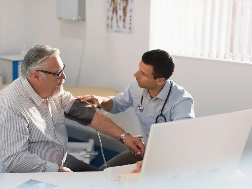 وفيات مفاجئة بلا أعراض.. ما علاقة ضغط الدم؟