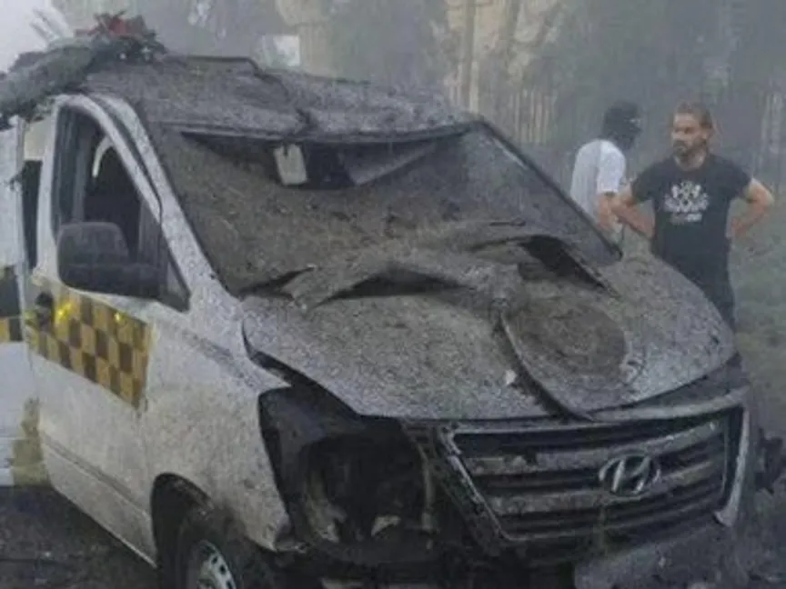 صورة متداولة على وسائل التواصل الاجتماعي للانفجار الذي استهدف مركز شرطة بمدينة الميادين في ريف دير الزور، سوريا. 18 مايو 2025 - Facebook