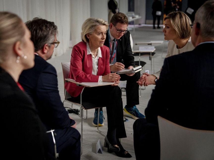 آيسلندا تدرس تسريع التصويت على الانضمام إلى الاتحاد الأوروبي