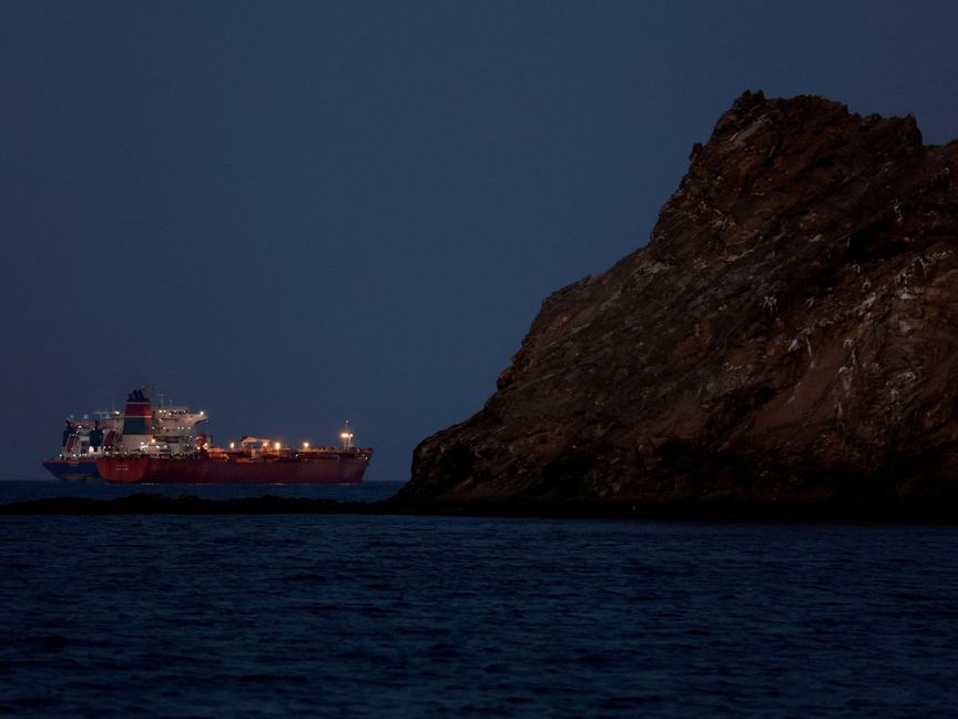 تعطل الملاحة في هرمز.. واحتجاز سفينة إيرانية يعمق مخاطر العبور