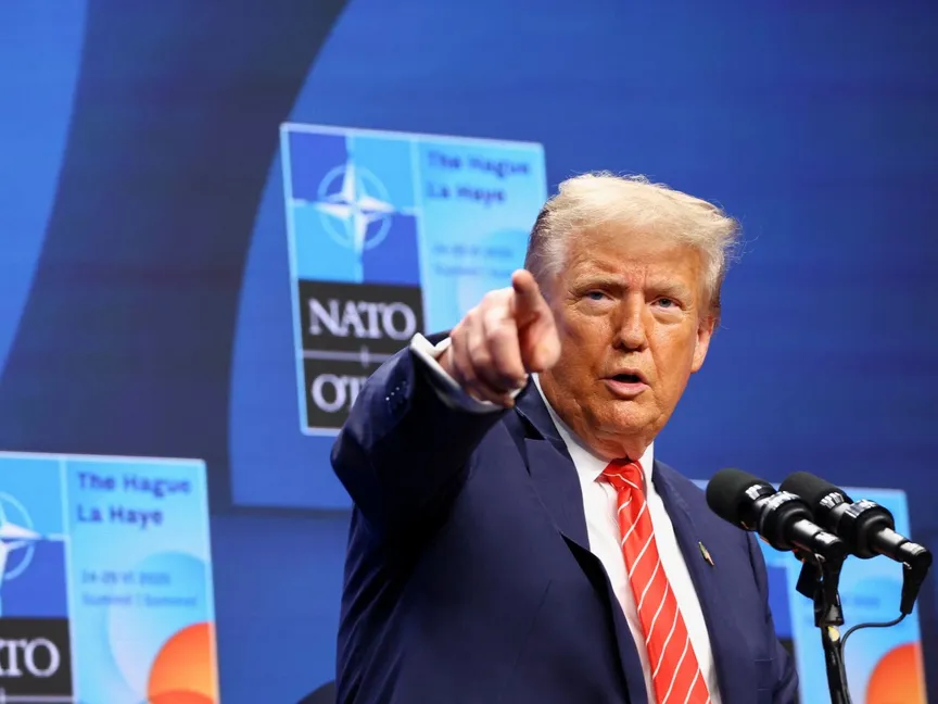 الرئيس الأميركي دونالد ترمب خلال مؤتمر صحافي في قمة حلف شمال الأطلسي في لاهاي بهولندا. 25 يونيو 2025 - REUTERS