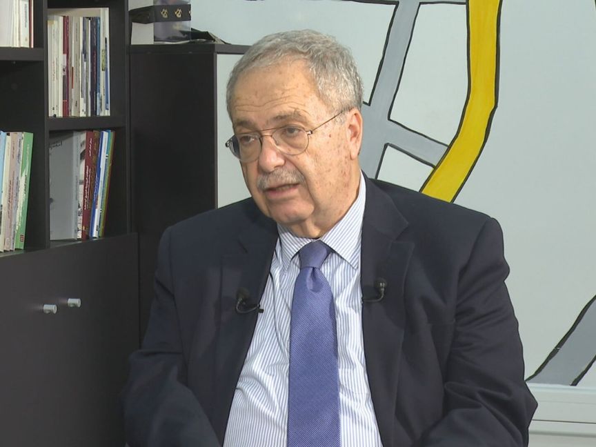 نائب رئيس الوزراء اللبناني لـ"الشرق": "حزب الله" زج بنا في الحرب رغم تعهّداته السابقة