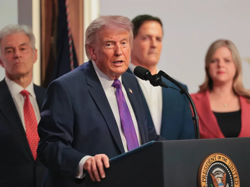 الرئيس الأميركي دونالد ترمب يلقي كلمة حول تكاليف الرعاية الصحية خلال فعالية في البيت الأبيض بالعاصمة واشنطن. 18 مايو 2026 - Reuters