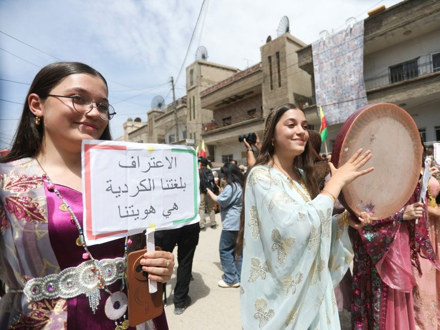 بعد عقود من التهميش.. اللغة الكردية تدخل التعليم الحكومي لأول مرة في تاريخ سوريا