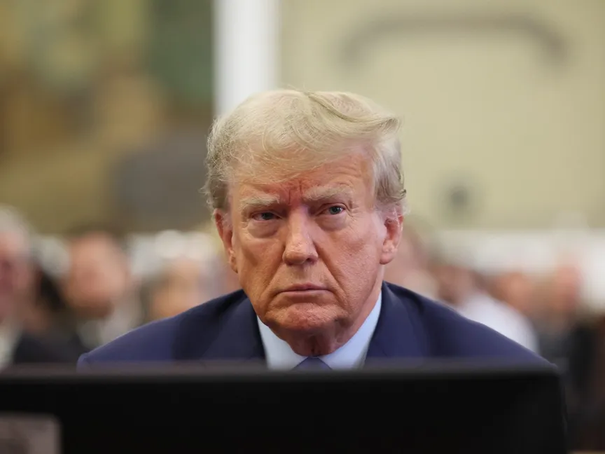 الرئيس الأميركي السابق دونالد ترمب خلال جلسة محاكمة في نيويورك بالولايات المتحدة. 2 أكتوبر 2023 - AFP