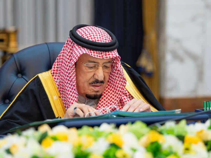 خادم الحرمين يتلقى رسالة خطية من سلطان عُمان