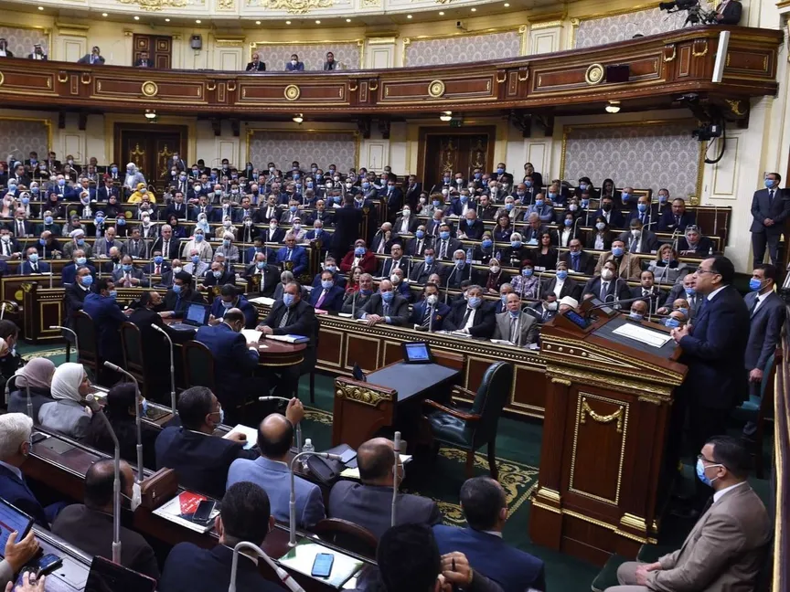 مصر.. جدل بشأن تشريع يتيح مراقبة الهواتف ومواقع التواصل الاجتماعي