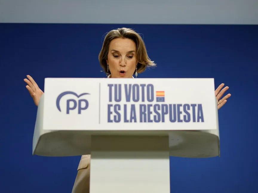 الأمينة العامة للحزب الشعبي كوكا جامارا خلال مؤتمر صحفي بعد نتائج انتخابات البرلمان الأوروبي في مدريد. 9 يونيو 2024. - AFP