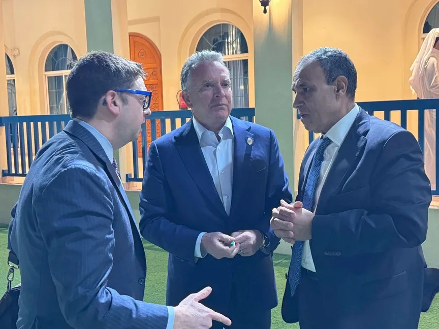 وزير الخارجية المصري بدر عبد العاطي والمبعوث الأميركي ستيف ويتكوف خلال اجتماع بالدوحة. 12 مارس 2024 - MfaEgypt