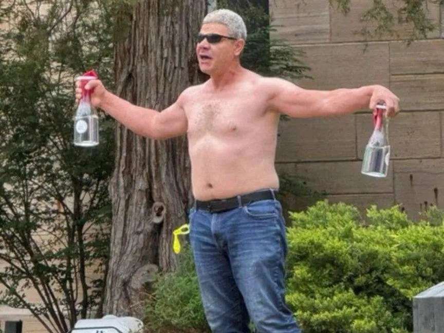 صورة من مقطع فيديو للمشتبه به في الهجوم على مسيرة مؤيدة لإسرائيل في كولورادو. الولايات المتحدة. 1 يونيو 2025 - .