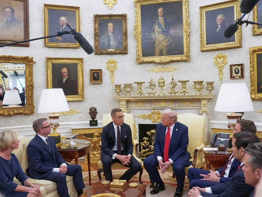 ترمب يجدد التزامه بالدفاع عن فنلندا ويلمح لـ"طرد" إسبانيا من "الناتو"