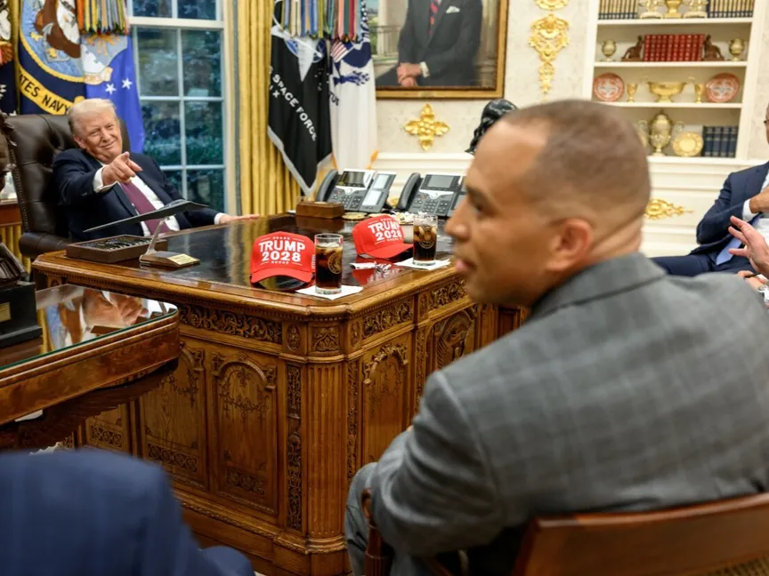 إغلاق حكومي غير تقليدي في أميركا.. ترمب يختبر حدود سلطاته الرئاسية