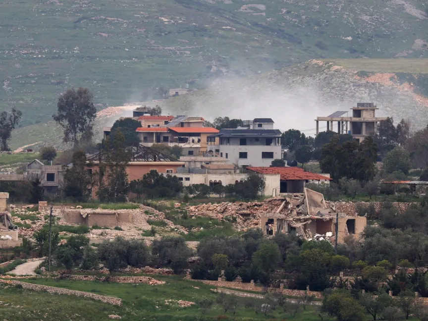 الغارات تتصاعد والمواجهات تتسع.. الجنوب اللبناني تحت النار