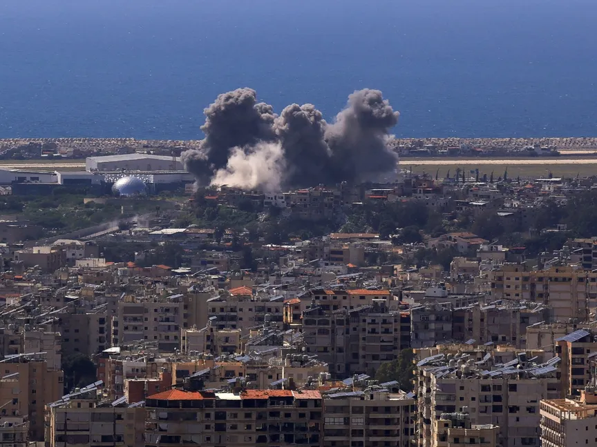 مئات الضحايا والمصابين في "أعنف هجوم" إسرائيلي على لبنان منذ اندلاع الحرب