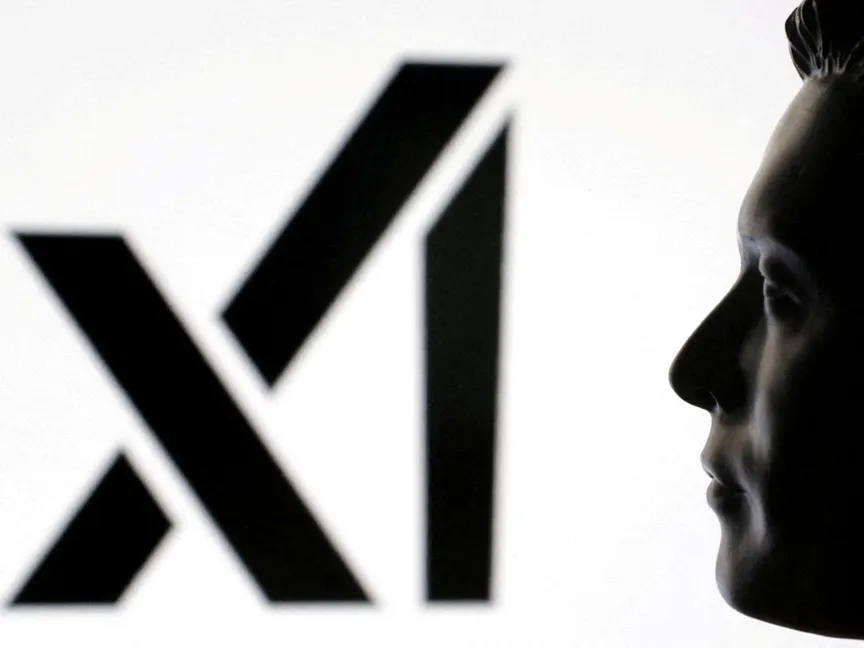 نموذج مصغر مطبوع ثلاثي الأبعاد لإيلون ماسك وشعار شركة xAI يظهران في رسم توضيحي. 16 فبراير 2025 - Reuters