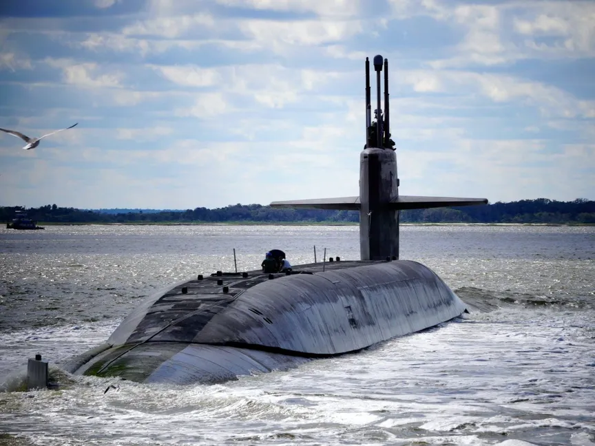 غواصة أميركية حاملة للصواريخ الباليستية في قاعدة الغواصات البحرية بولاية جورجيا. 2 أبريل 2019 - REUTERS
