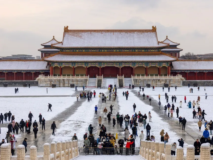 الصين تعفي مواطني كندا وبريطانيا من التأشيرة وأميركا خارج القائمة