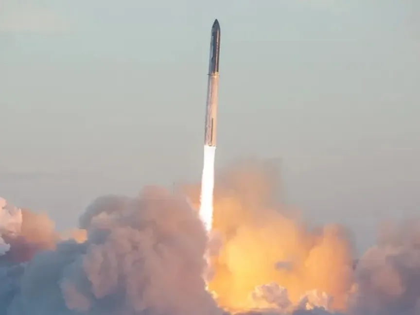 إطلاق صاروخ "ستارشيب" التابع لـ"سبيس إكس" من قاعدة ستاربايس بولاية تكساس الأميركية. 18 نوفمبر 2023 - X/SpaceX