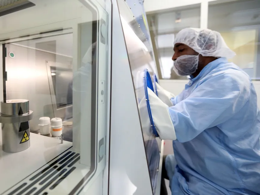 تغذية صحية وتطعيمات وكشف مبكر.. أسلحتك للوقاية من السرطان