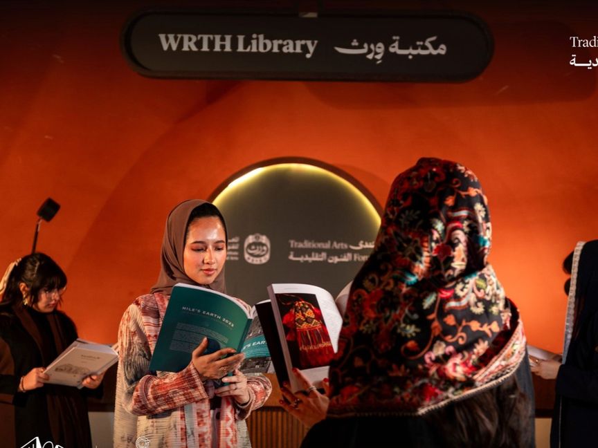 مركز ذاكرة الثقافة السعودية.. أرشيف تقني لحفظ التراثوافق مجلس الوزارء السعودي، على تحويل الوحدة التنظيمية في وزارة الثقافة المسماة بـ "الأرشيف الثقافي"، إلى مركز غير مستقل باسم "مركز ذاكرة الثقافة السعودية".