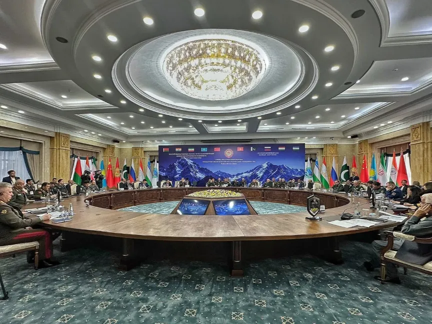 الصين تدفع لتعميق التعاون الدفاعي والأمني في منظمة شنغهاي