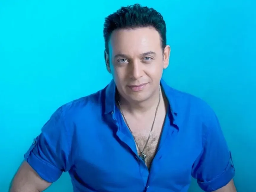 مصطفى قمر لـ"الشرق": أقدم أغنياتي "على نار هادئة".. و"صديق العيلة" يعيدني للسينما