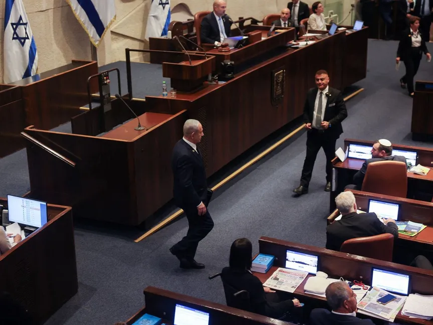 رئيس الوزراء الإسرائيلي بنيامين نتنياهو يحضر جلسة للكنيست الإسرائيلي. 10 نوفمبر 2025 - REUTERS