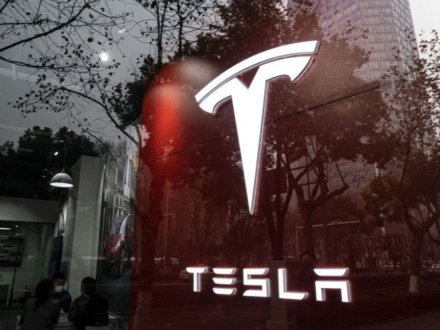 تسلا تتحول من السيارات للذكاء الاصطناعي.. استثمار 2 مليار دولار في XAI