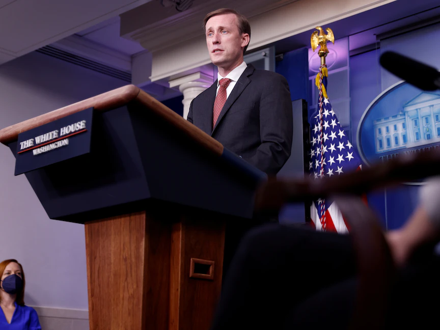 مستشار الأمن القومي الأميركي جيك سوليفان خلال مؤتمر صحافي في البيت الأبيض- 12 مارس 2021 - REUTERS
