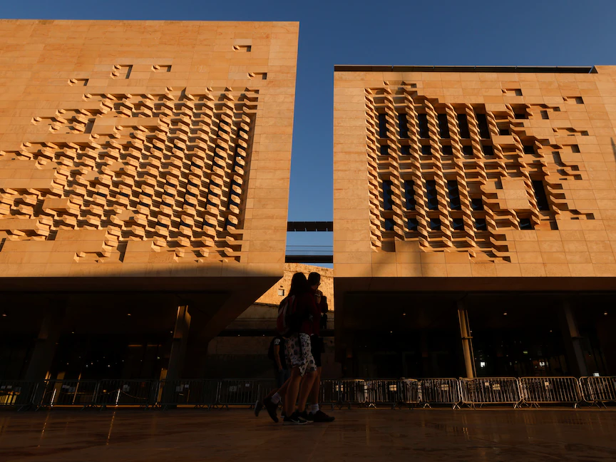 مالطا تعلق برنامج "جواز السفر الذهبي" لمواطني روسيا وبيلاروسيا