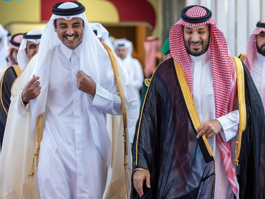 ولي العهد السعودي وأمير قطر يبحثان تطورات الأوضاع في المنطقة