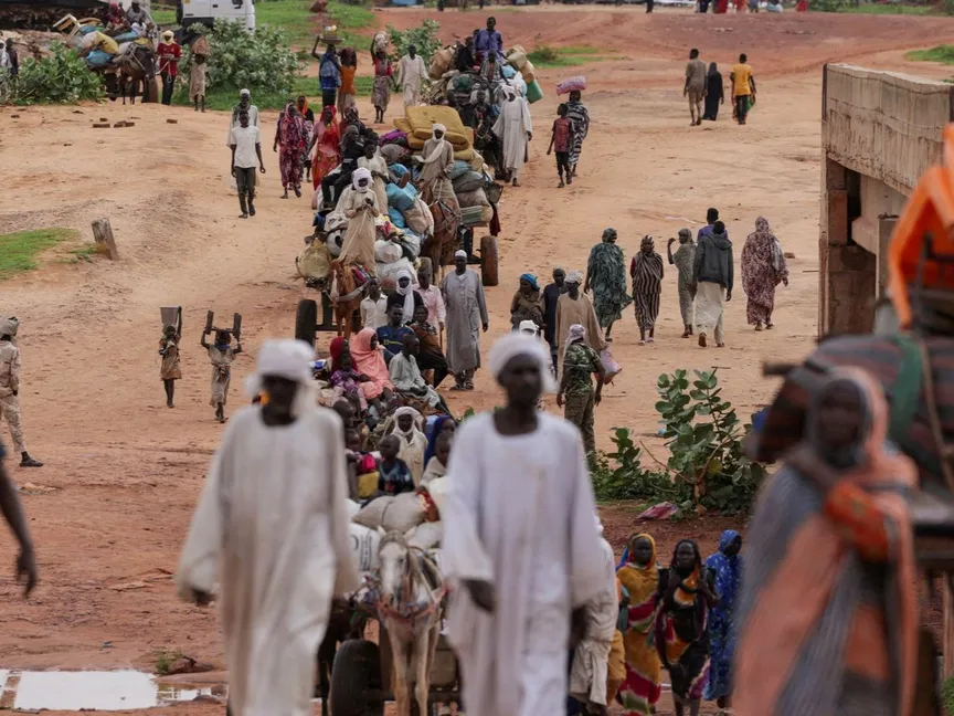 نازحون سودانيون على الحدود مع تشاد. 4 أغسطس 2023 - REUTERS