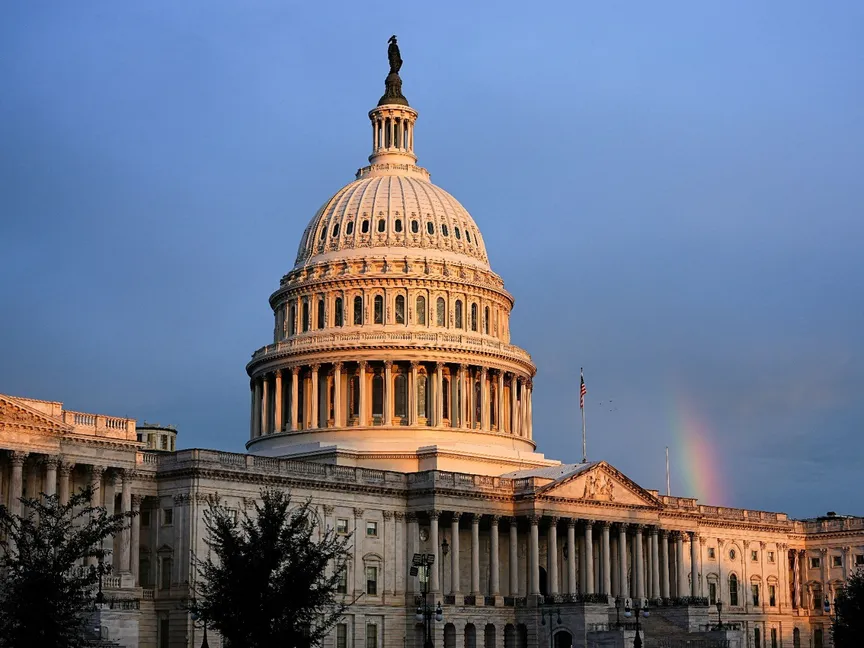 الإغلاق الحكومي في أميركا يدخل شهره الثاني والخسائر 14 مليار دولار