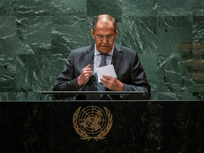 وزير الخارجية الروسي سيرجي لافروف في مقر الجمعية العامة للأمم المتحدة - 25 سبتمبر 2021 - REUTERS