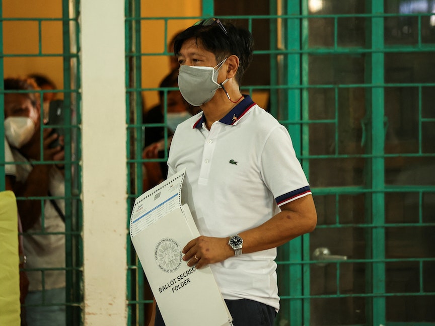 نجل ماركوس يكتسح انتخابات الرئاسة الفلبينية.. "التاريخ يعيد نفسه"