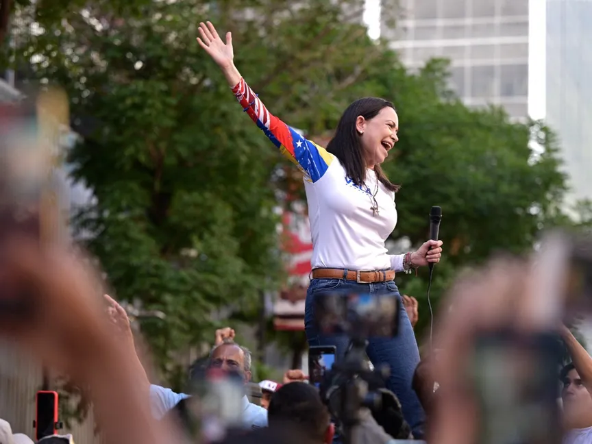 من هي ماريا كورينا ماتشادو الفائزة بجائزة نوبل للسلام؟