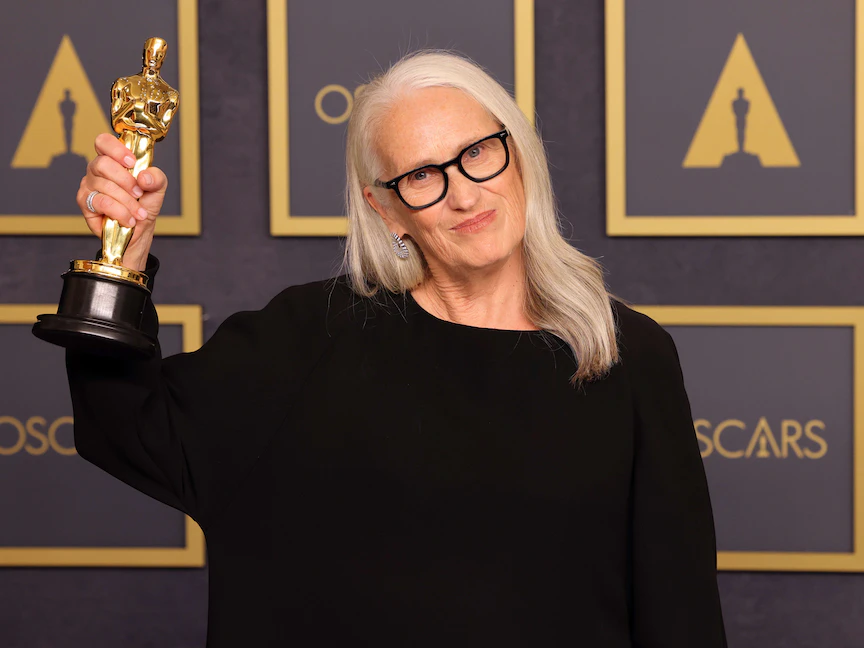 المخرجة الأميركية جاين كامبيون في حفل توزيع جوائز الأوسكار 27 مارس 2022 - AFP