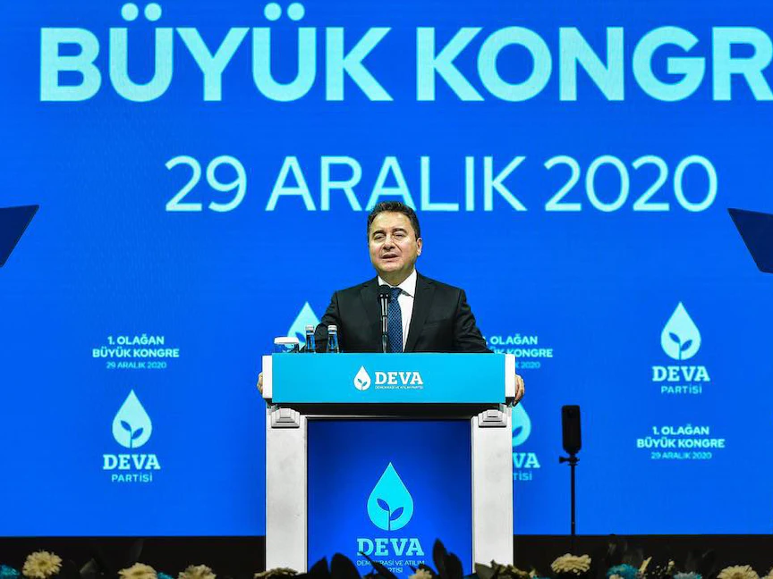 المعارض التركي علي باباجان متحدثاً خلال المؤتمر العام للحزب في أنقرة- 29 ديسمبر 2020 - حساب علي باباجان في "تويتر"